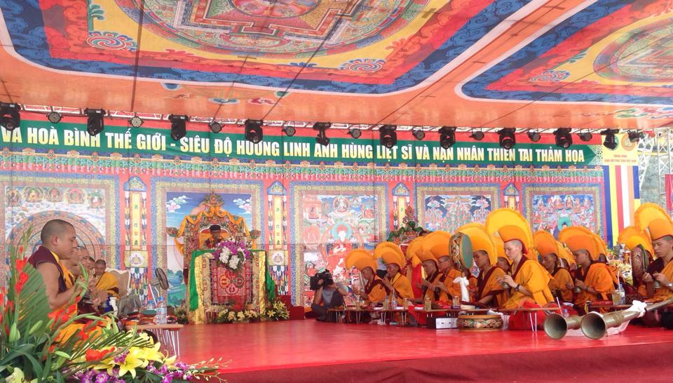 Đại lễ cầu siêu cầu quốc thái dân an và hòa bình thế giới được tổ chức tại Hoàng thành Thăng Long